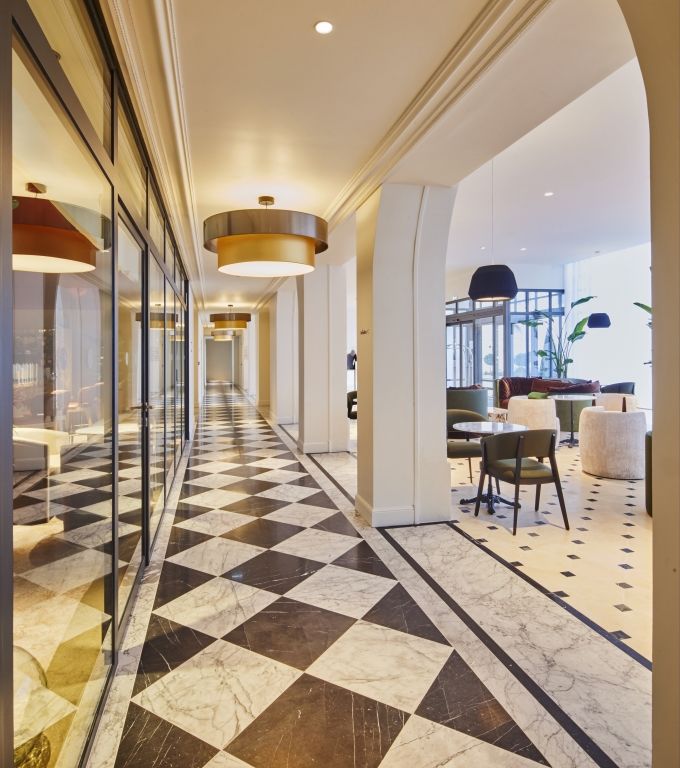 hotel